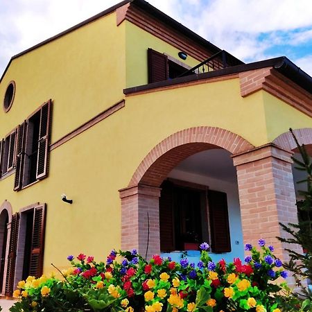 Il Villaggio Delle Fate 马切拉塔 外观 照片